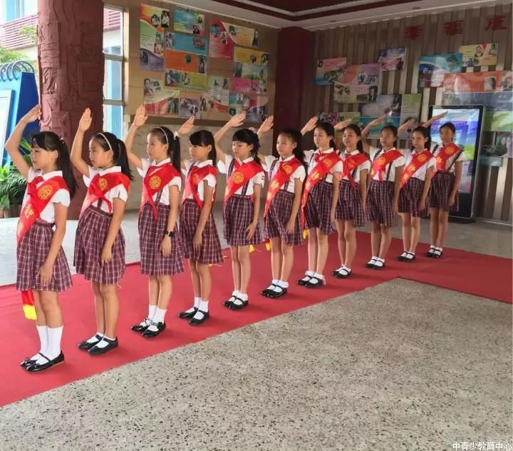 深圳市龙华区书香小学开展“动感中队”创建活动