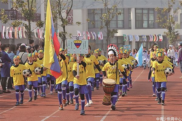 小足球“撬动”大教育 张家港积极推广校园足球