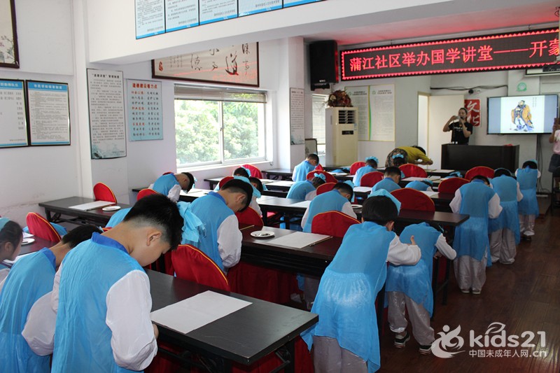 诵经典 点朱砂 温州龙湾未成年人行“开蒙礼”
