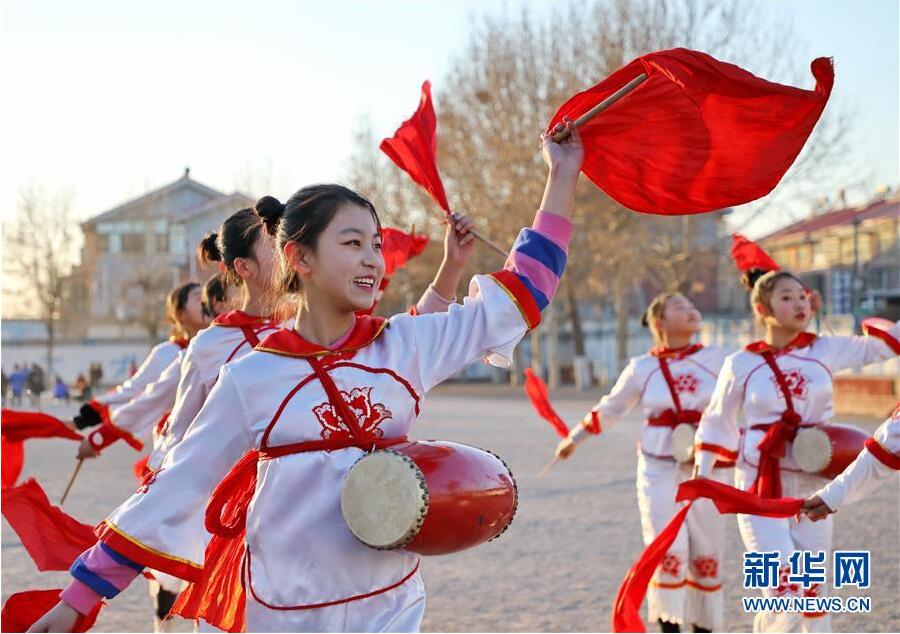 河北唐山：多彩社团丰富学生生活