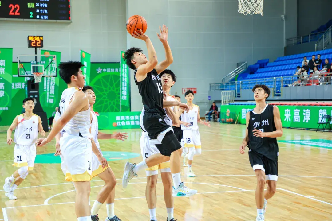 首届全国青少年三大球运动会公布